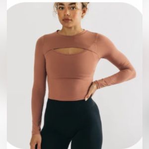 Discontinued Alphalete ultrasoft keyhole long sleeve top in mauve size xs